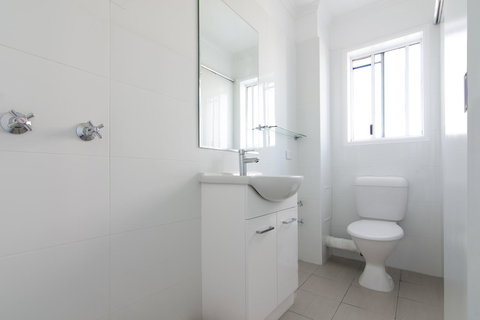 Burleigh Gold Coast Motel - Perths Hotel 14