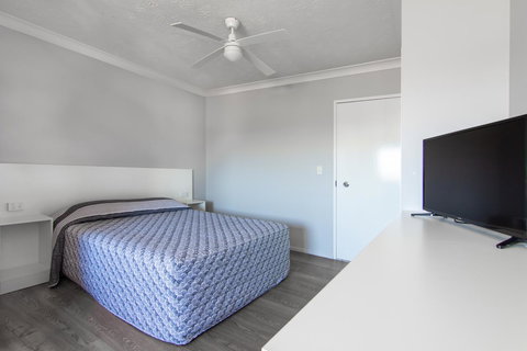 Burleigh Gold Coast Motel - Perths Hotel 6