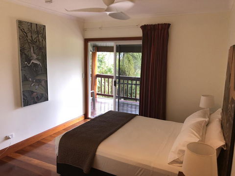 Daintree Manor B&B - Perths Hotel 1