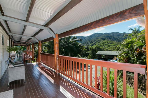 Daintree Manor B&B - Perths Hotel 20