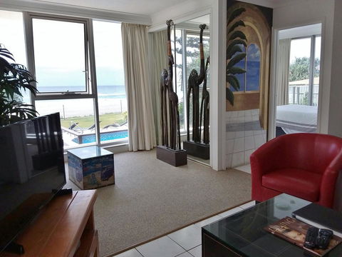 Hibiscus On The Beach - Perths Hotel 21