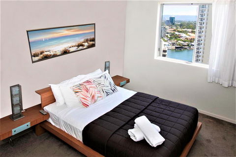 Trilogy Surfers Paradise - Perths Hotel 1