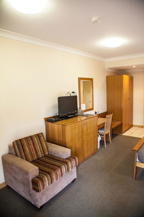 Eastgate On The Range Motel - Perths Hotel 3