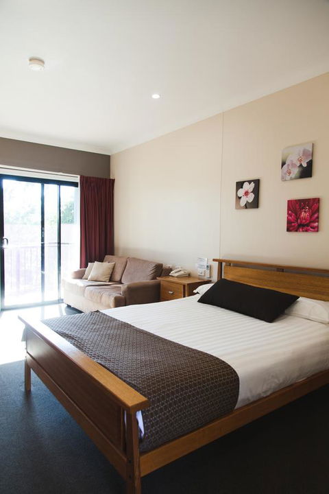 Eastgate On The Range Motel - Perths Hotel 39