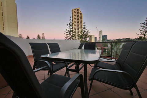 Burleigh On The Beach - Perths Hotel 29