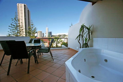 Burleigh On The Beach - Perths Hotel 32
