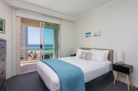 Maldives Resort Main Beach, Gold Coast - Perths Hotel 20