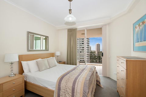 Maldives Resort Main Beach, Gold Coast - Perths Hotel 39