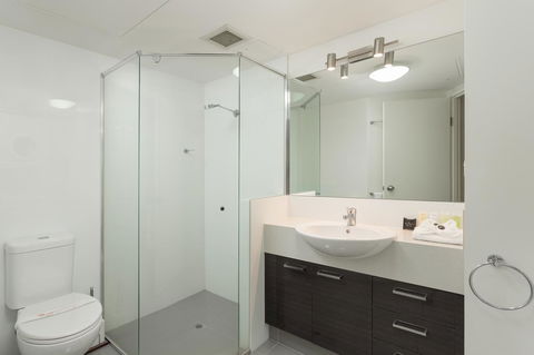 Maldives Resort Main Beach, Gold Coast - Perths Hotel 19