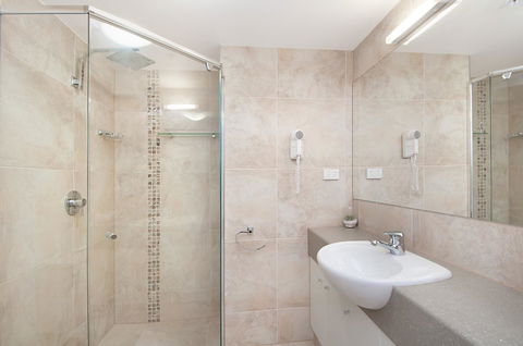 Maldives Resort Main Beach, Gold Coast - Perths Hotel 34