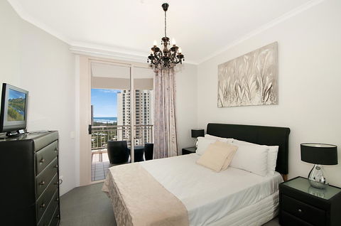 Maldives Resort Main Beach, Gold Coast - Perths Hotel 33