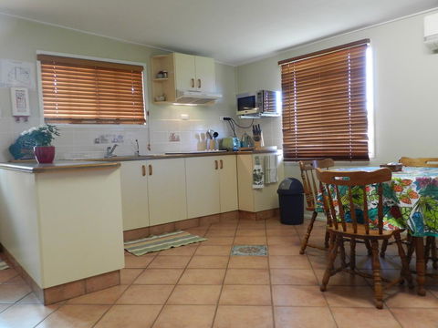 Hay Point Country BnB - Perths Hotel 12