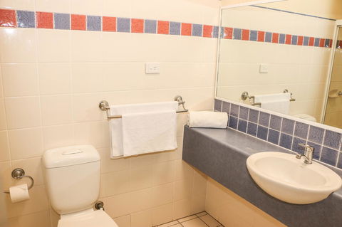 Salisbury Hotel Motel - Perths Hotel 12