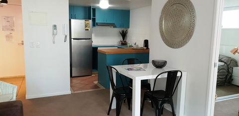 Surfers Beach Resort 2 - Perths Hotel 3