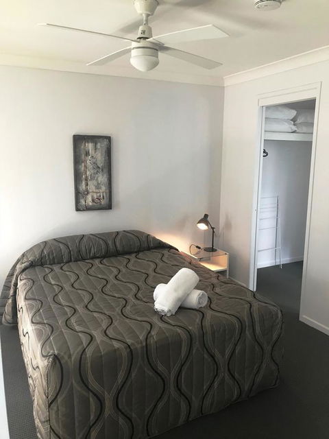 Surfers Beach Resort 2 - Perths Hotel 40