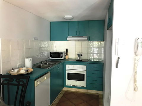 Surfers Beach Resort 2 - Perths Hotel 33