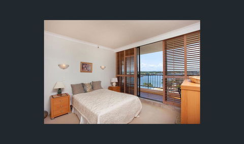 Spectrum Holiday Apartments - Perths Hotel 5
