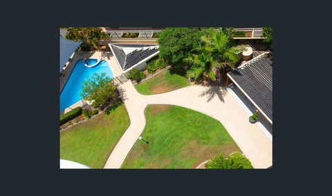 Spectrum Holiday Apartments - Perths Hotel 7