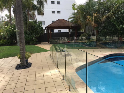 Burleigh Palms Holiday Apartments - Perths Hotel 24