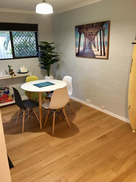 Burleigh Palms Holiday Apartments - Perths Hotel 10