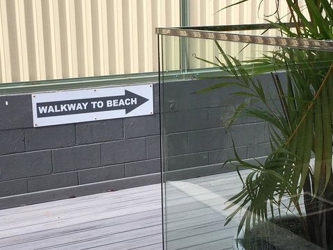 Burleigh Palms Holiday Apartments - Perths Hotel 11