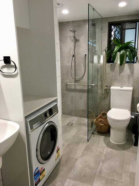 Burleigh Palms Holiday Apartments - Perths Hotel 6