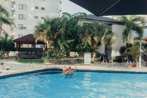 Burleigh Palms Holiday Apartments - Perths Hotel 34