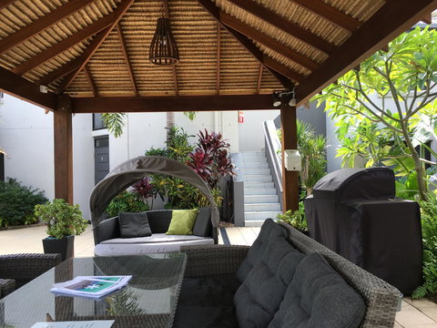 Burleigh Palms Holiday Apartments - Perths Hotel 4