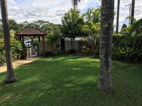 Burleigh Palms Holiday Apartments - Perths Hotel 21