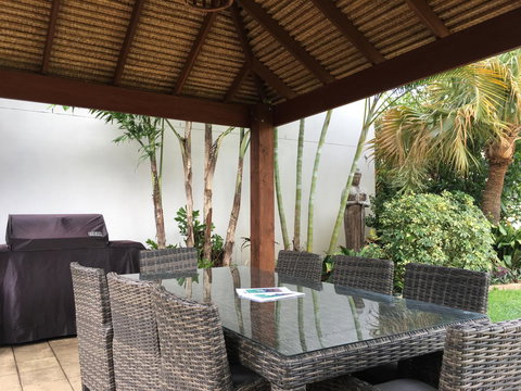 Burleigh Palms Holiday Apartments - Perths Hotel 23