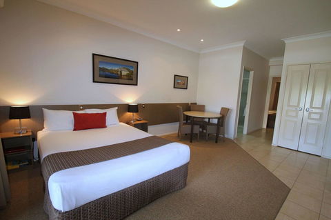 Midlander Motor Inn - Perths Hotel 17