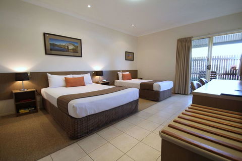 Midlander Motor Inn - Perths Hotel 11