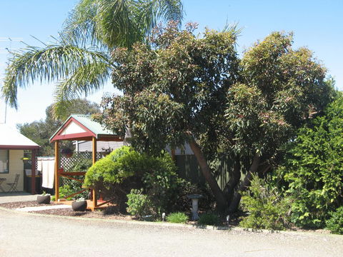 Ficifolia Lodge - Perths Hotel 25