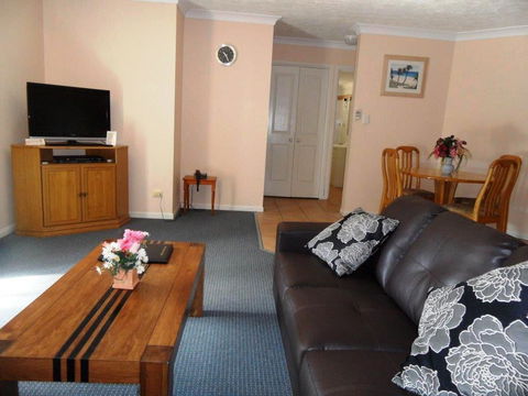 Sylvan Beach Resort - Perths Hotel 24