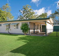 Lowset pet friendly cottage - Sunset Ave Bongaree - Perths Hotel