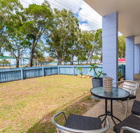 Charm and Comfort in this Ground floor unit with water views Welsby Pde Bongaree - Perths Hotel