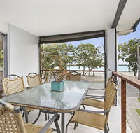 Fishing and Swimming at your doorstep - Sylvan Beach Esp Bellara - Perths Hotel