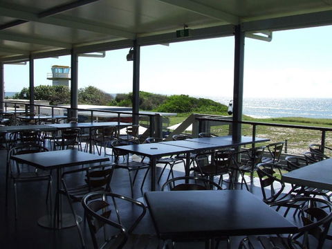 LISTEN TO THE SURF From Rickman Pde, Woorim - Perths Hotel 16