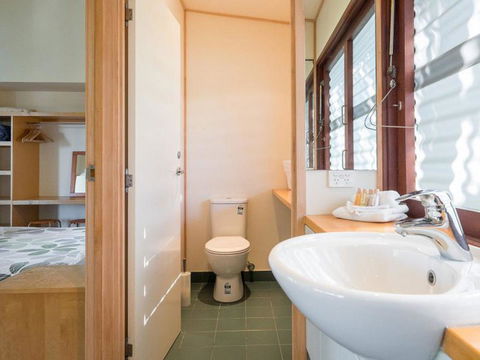 Laguna House - Perths Hotel 10