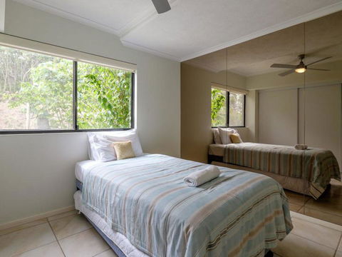 Mooloomba Five - Perths Hotel 18