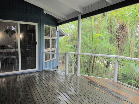 Gone Fishin - Perths Hotel 8