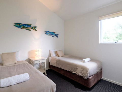 Beachies 3 - Perths Hotel 7