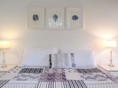 Beachies 3 - Perths Hotel 6