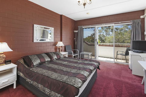 24a The Islander Resort - Perths Hotel 3