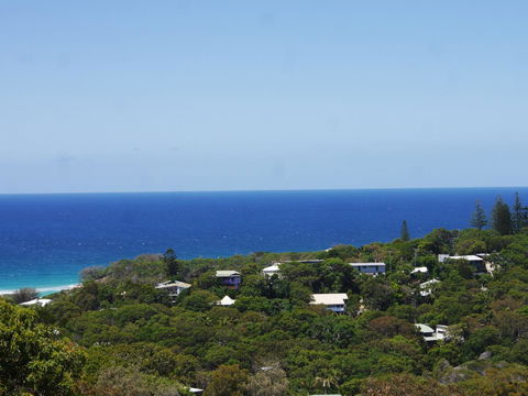 Blue Water Views 1 - Perths Hotel 0
