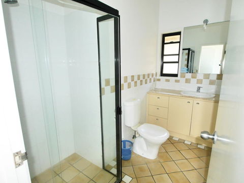 Cylinder Cove 8 - Perths Hotel 7