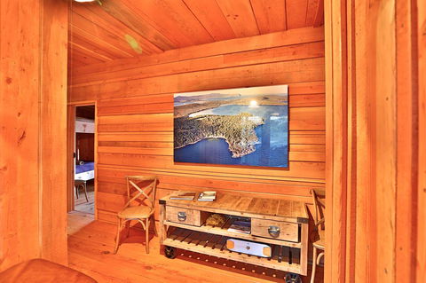 Bruny Island Lodge - Perths Hotel 7