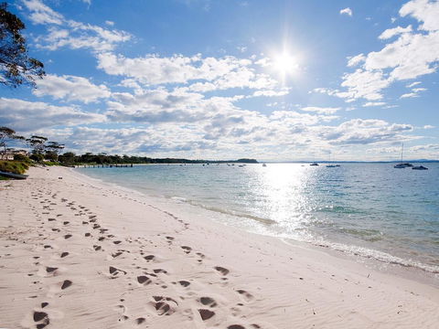 'Beachside' Shoal Bay, Unit 4 - Perths Hotel 1