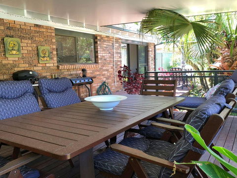 'Sandy Palms' 28 Moorooba Cr - Beautiful Home With Wifi, Air-con And Boat Parking - Perths Hotel 2