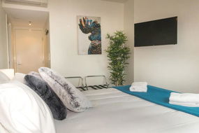 Book Brisbane Accommodation Perths Hotel Perths Hotel